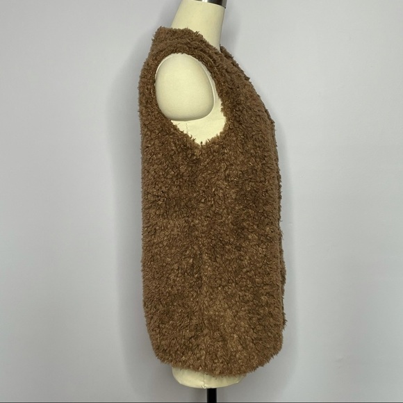 Design Lab/ Lord & Taylor Teddy Bear Faux Fur Vest- Size Medium - Picture 4 of 7